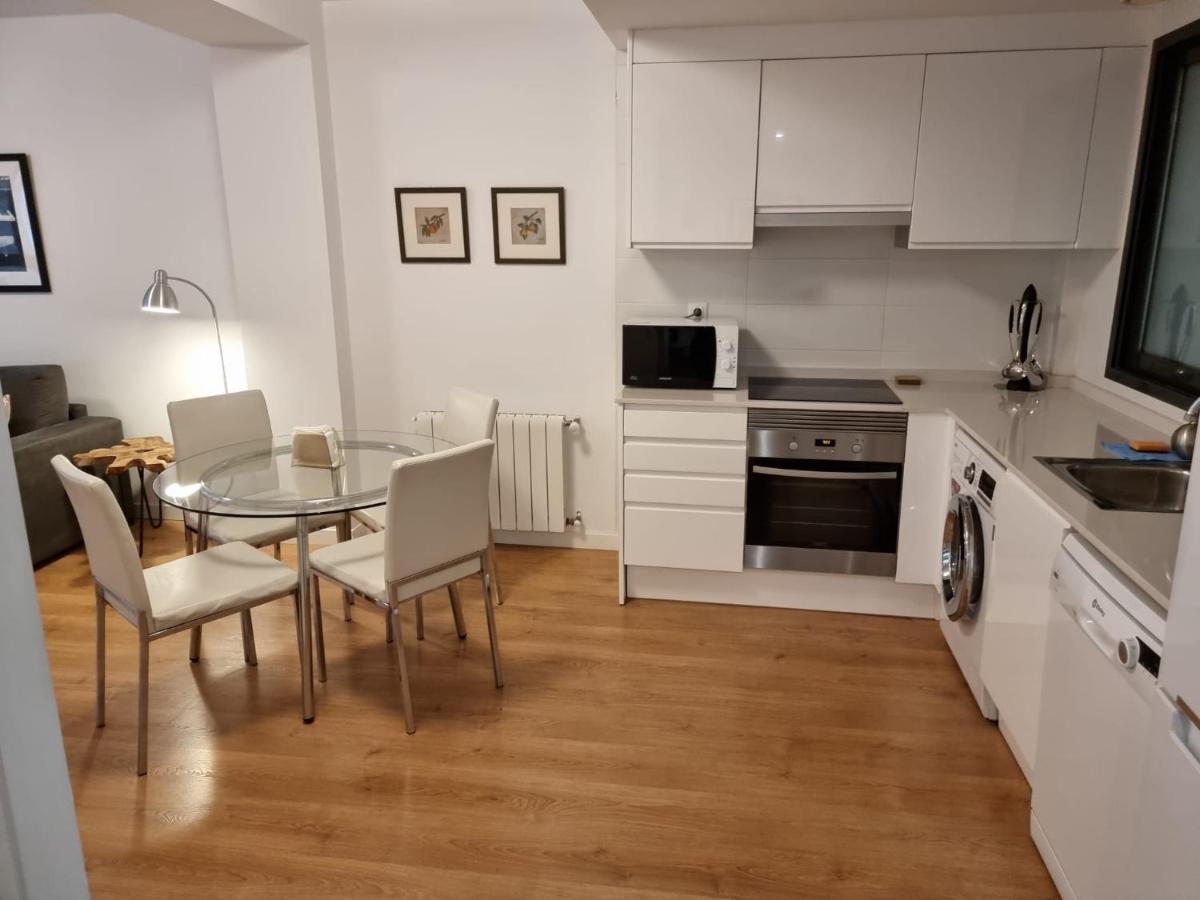 Luxury, Design, Relax, In Historical Street Lift Appartement *